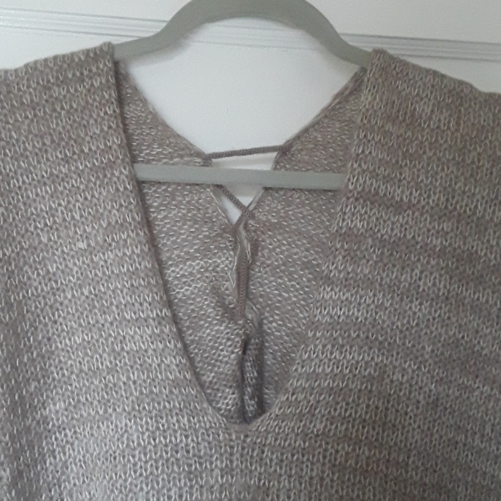Sweater - Picture 2 of 3